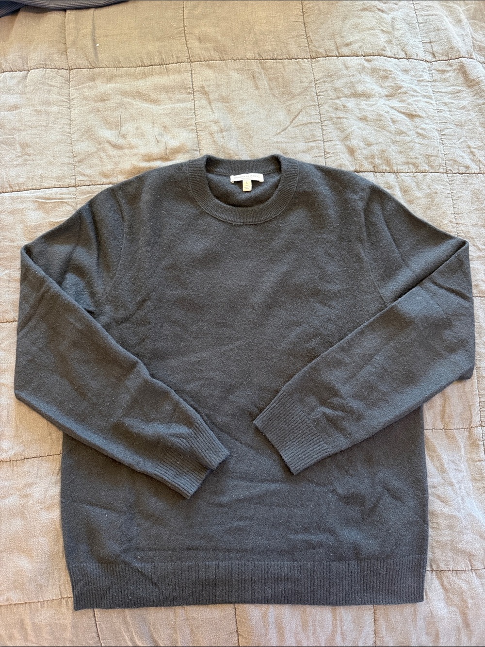 Men's Crewneck 100% Cashmere Sweater - Black